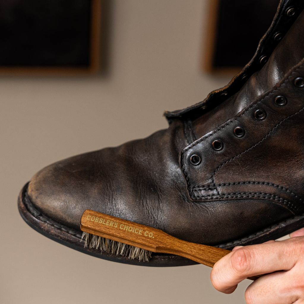 Cobbler's Choice Premium Welt Brush | Brown