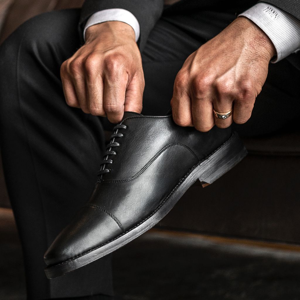 Executive | Black