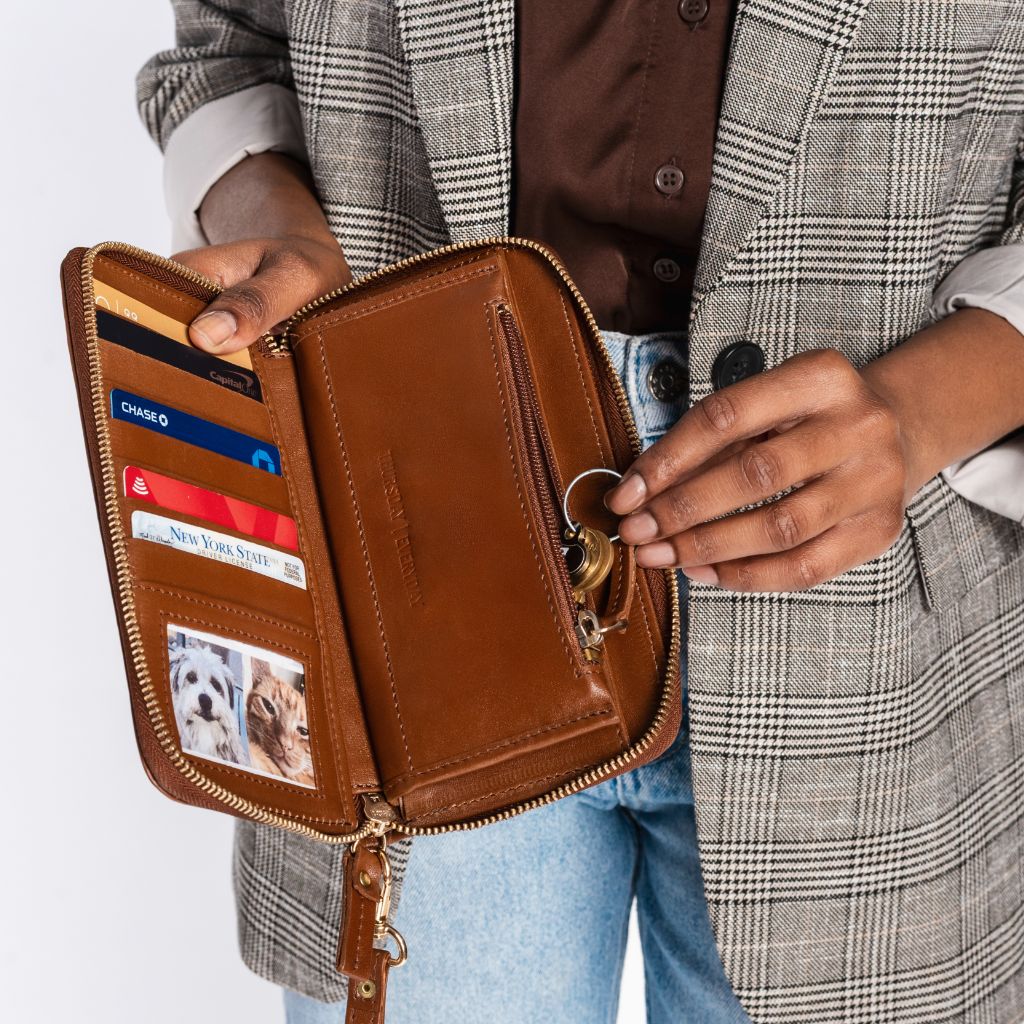 Wallet Wristlet | Saddle
