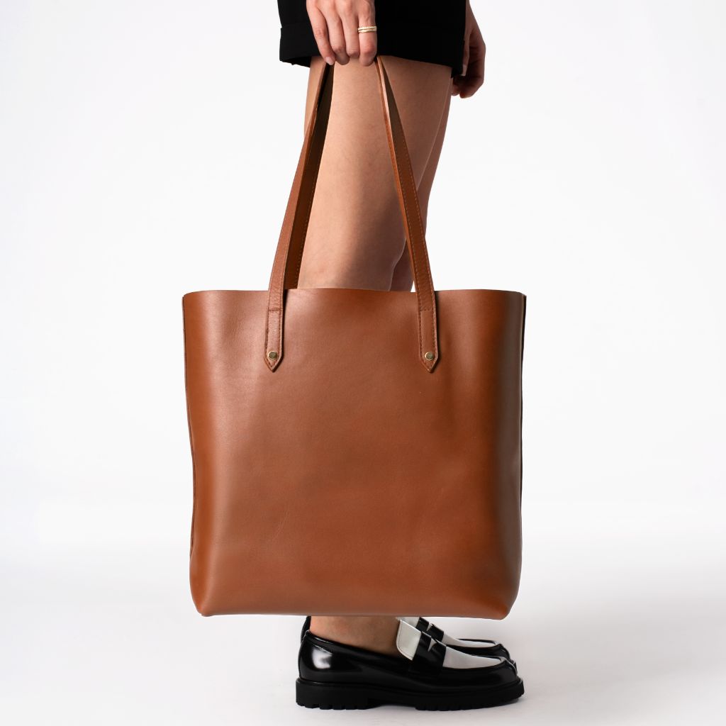 Everyday Tote | Cuero (L) (Gold)